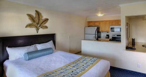 Sailport Waterfront Suites, Room