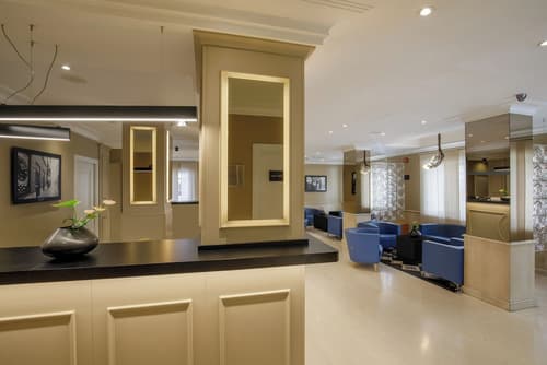 Best Western Globus Hotel, Reception