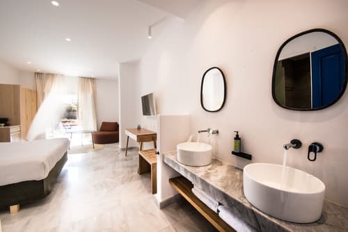 San Antonio Summerland, Room