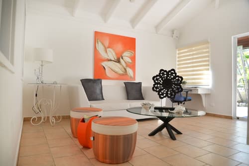 Blue JackTar, Lobby sitting area