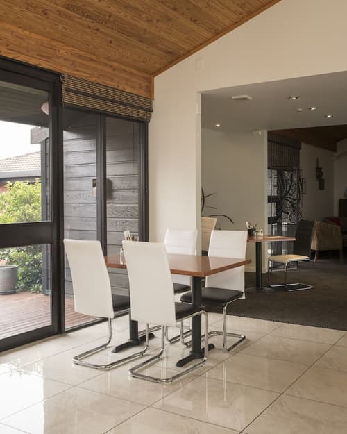 Riverside Hotel Marlborough, Reception