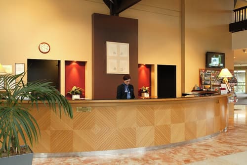 Copthorne Hotel and Resort Queenstown Lakefront, Lobby