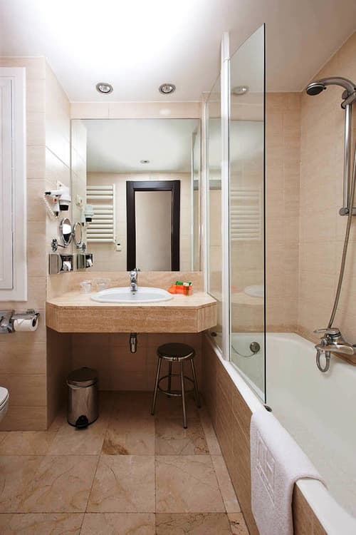 NH Barcelona Les Corts, Room