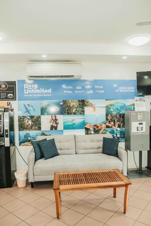 Cairns Queens Court, Reception