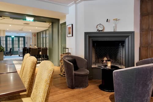 Home Hotel Bastion, Lobby