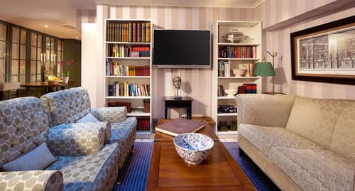 Home Hotel Bastion, Lobby