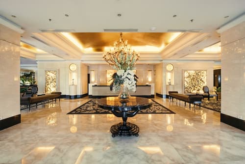 The Papandayan, Lobby