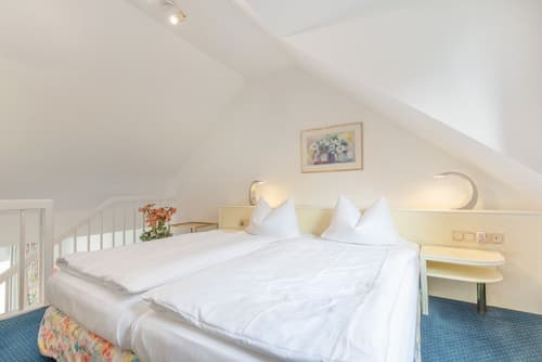 Hotel Bellevue, Room