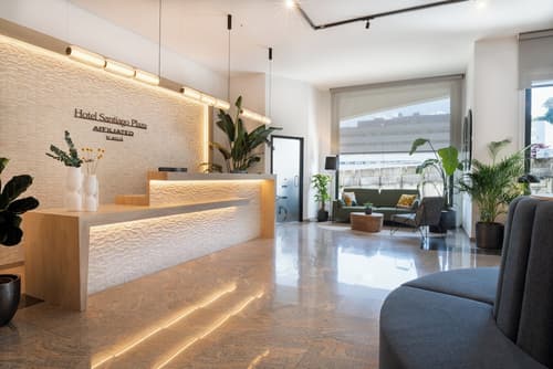 Hotel Santiago Plaza Affiliated by Meliá, Reception