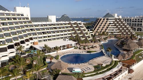Paradisus Cancún – All Inclusive, Pool