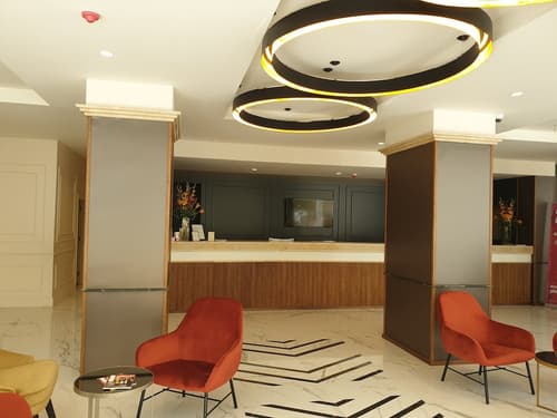 The Eliott Hotel, Lobby