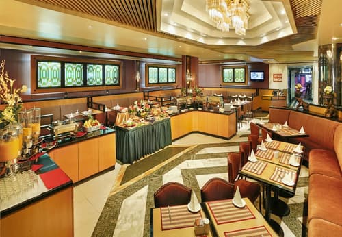 Admiral Plaza Hotel Dubai, Breakfast area