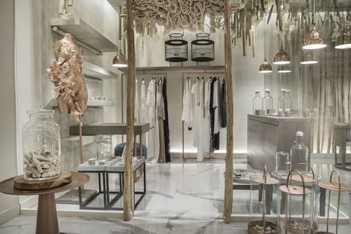 Palladium Hotel, Reception