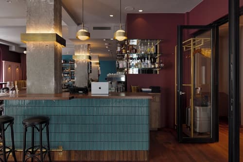 Hotel Europe, Interior entrance