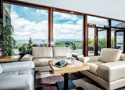 Ballyroe Lodge, Interior entrance