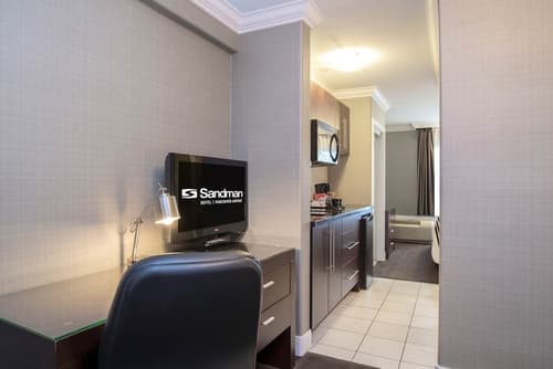 Sandman Hotel Vancouver Airport, Room