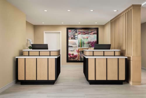 Sonesta ES Suites Toronto Markham, Reception