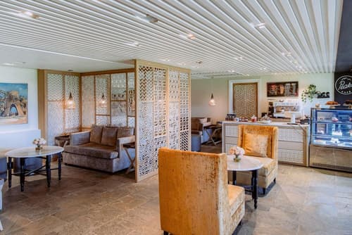 JA Hatta Fort Hotel, Lobby