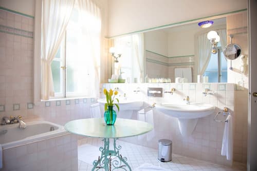 Hotel Victoria, Room