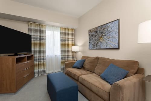 Hawthorn Extended Stay by Wyndham Naples, Room
