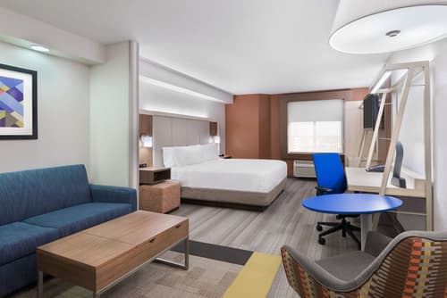 Holiday Inn Express & Suites Nearest Universal Orlando by IHG, Room