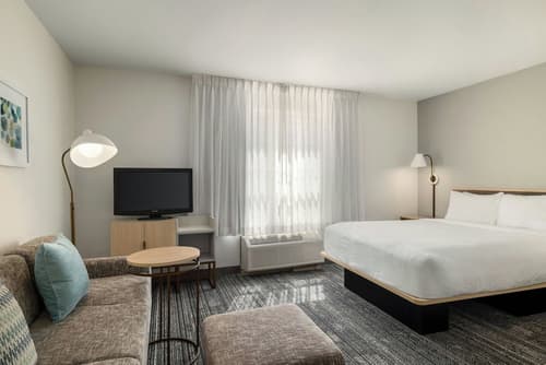 TownePlace Suites by Marriott Detroit Dearborn, Room