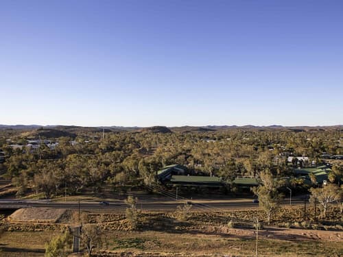 Mercure Alice Springs Resort, Exterior