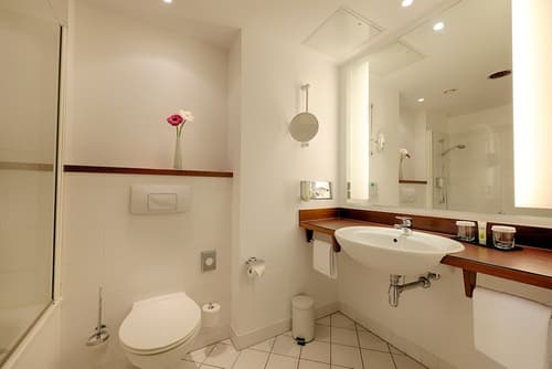 Four Points by Sheraton Offenbach Plaza, Bathroom