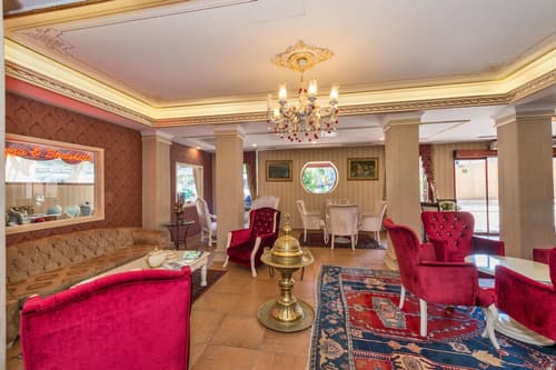 Hotel Santa Sophia, Lobby sitting area