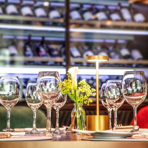 Hotel Bristol, Restaurant