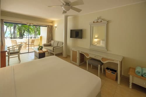 Iberostar Waves Costa Dorada - All Inclusive, Room