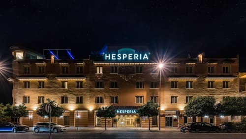 Hesperia Córdoba, Front of property