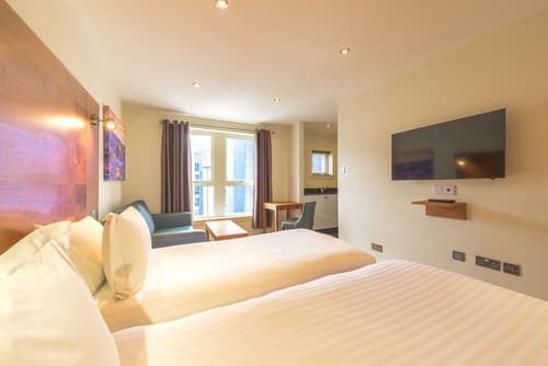 Holyrood Aparthotel, Room