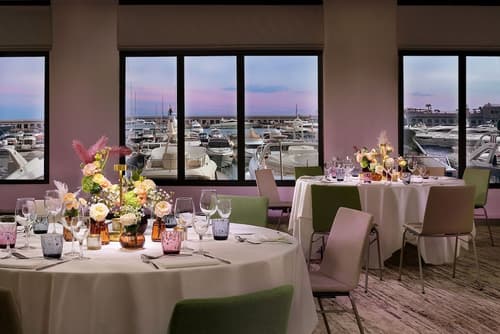 Riviera Marriott La Porte de Monaco, Reception