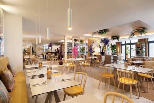 Riviera Marriott La Porte de Monaco, Restaurant