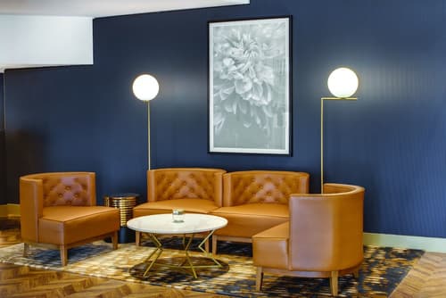 Vibe Hotel Sydney, Lobby sitting area