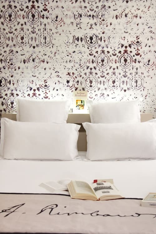 Hôtel Littéraire Arthur Rimbaud, BW Signature Collection, Room