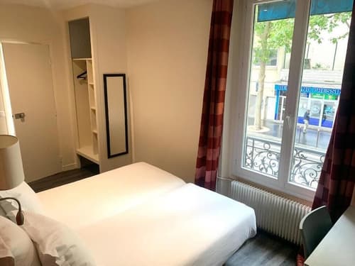 Hipotel Belgrand Edith Piaf, Room