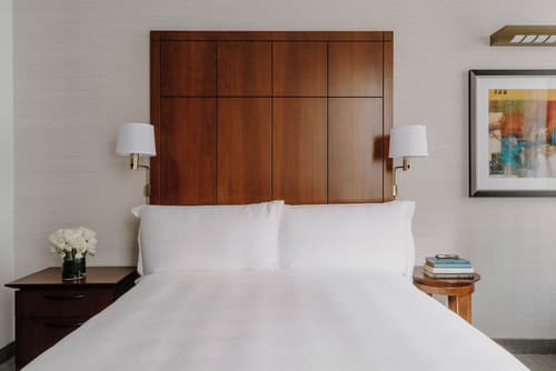 Club Quarters Hotel, Central Loop, Chicago, Room