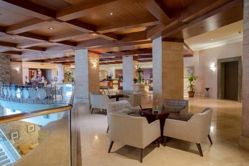 Mövenpick Resort & Residences Aqaba, Reception