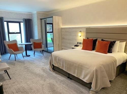 Mill Park Hotel, Room