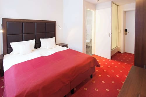 Centro National Frankfurt, Trademark Collection by Wyndham, Room