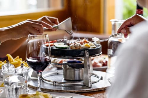 Hauser Hotel St. Moritz, Restaurant