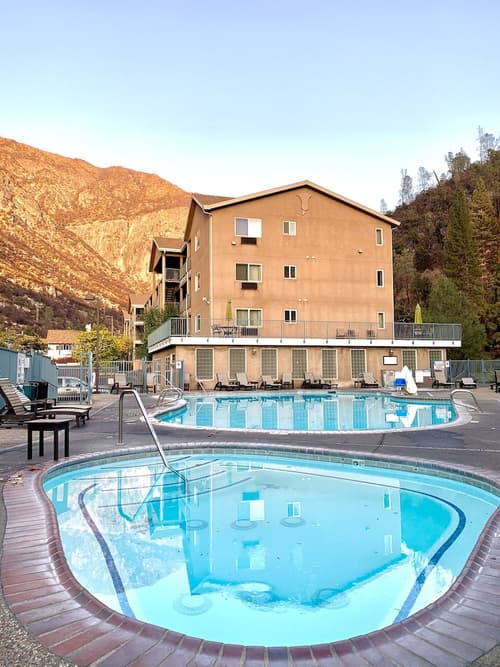 Yosemite View Lodge, Outdoor pool