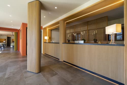 Villa Neroli, Reception