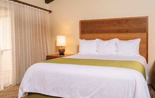 Kona Coast Resort, Room