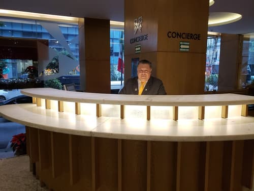 Galeria Plaza Reforma, Concierge desk