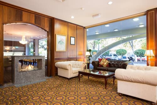 Royal On The Park, Lobby sitting area