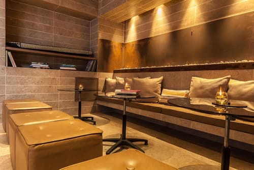 Hotel Rosales Plaza, Lobby sitting area