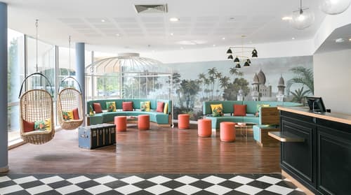 Hôtel Birdy by HappyCulture, Lobby